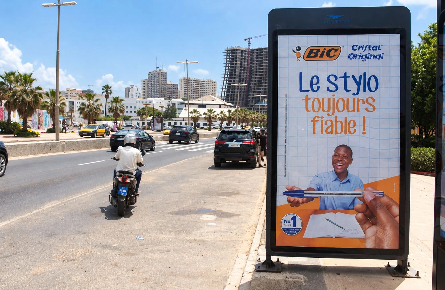 BIC Cristal Original roadside advertising in Dakar with the message Le stylo toujours fiable.