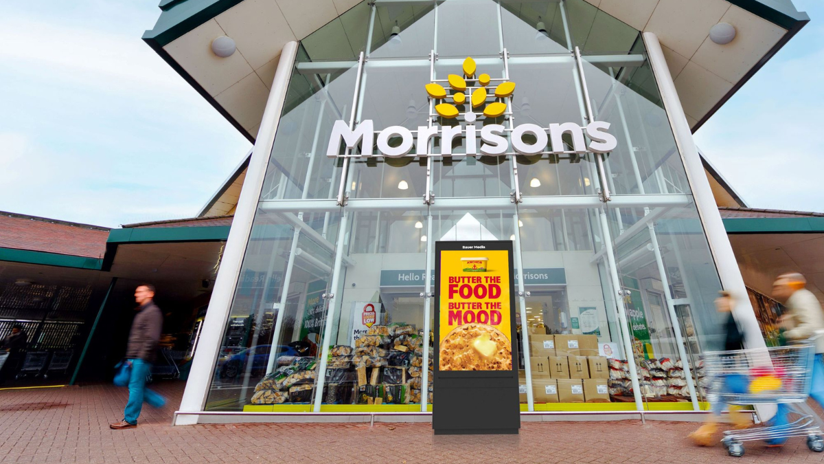 Morrisons Launches a 300-Screen Store-Entrance DOOH Network (Rollout Begins Q1 2026)