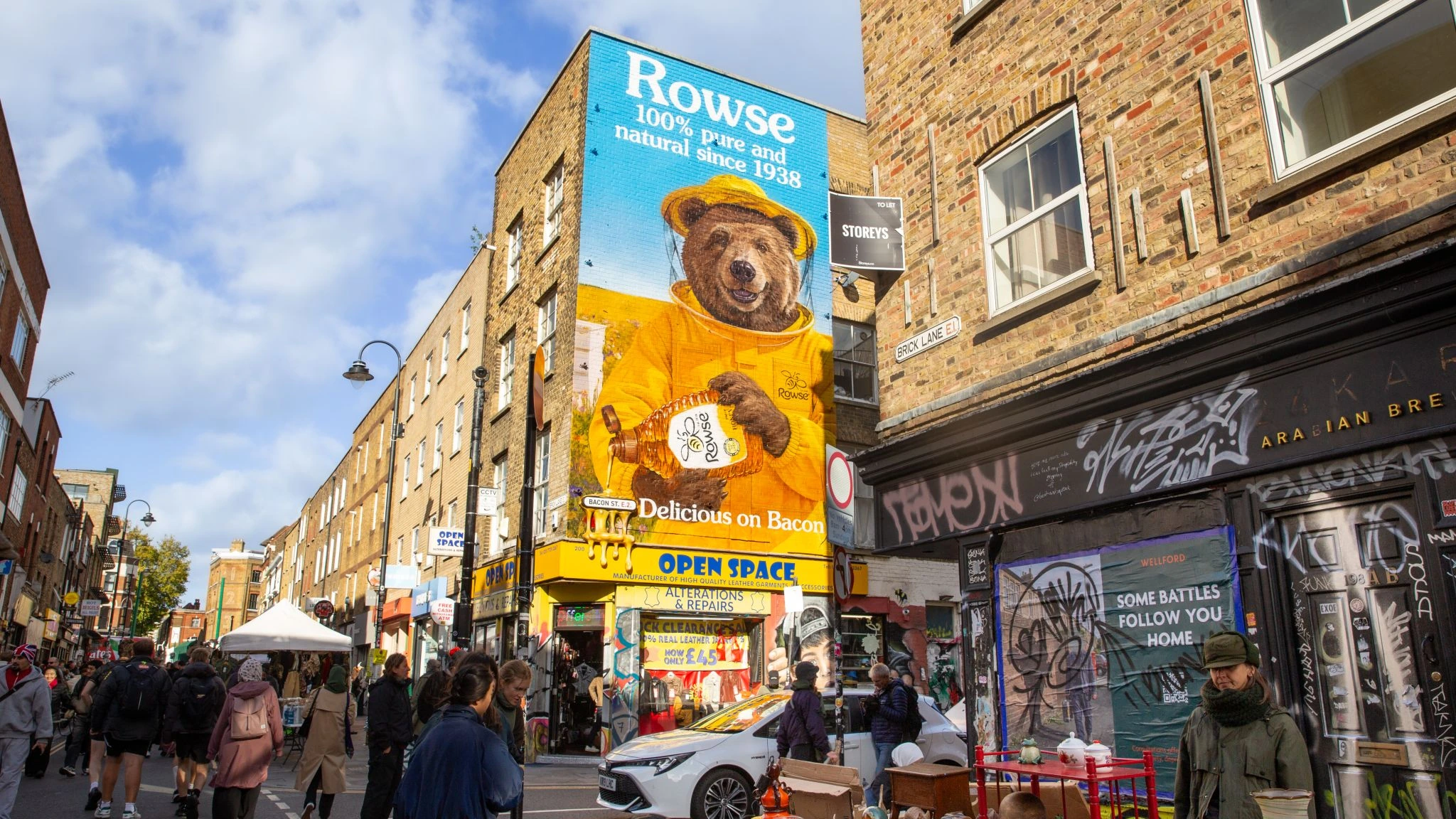 Rowse honey hand-painted wall mural on Bacon Street in Shoreditch London.